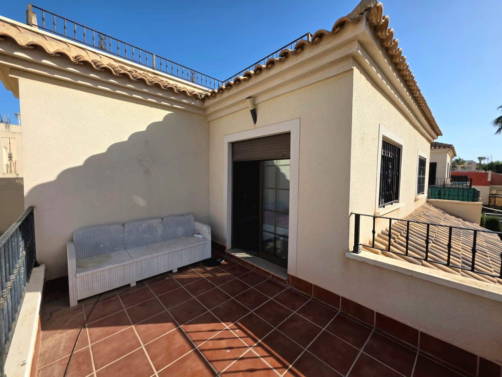 4 slaapkamer Villa te koop in Torrevieja met zwembad - € 299.000 (Ref: 9909784)