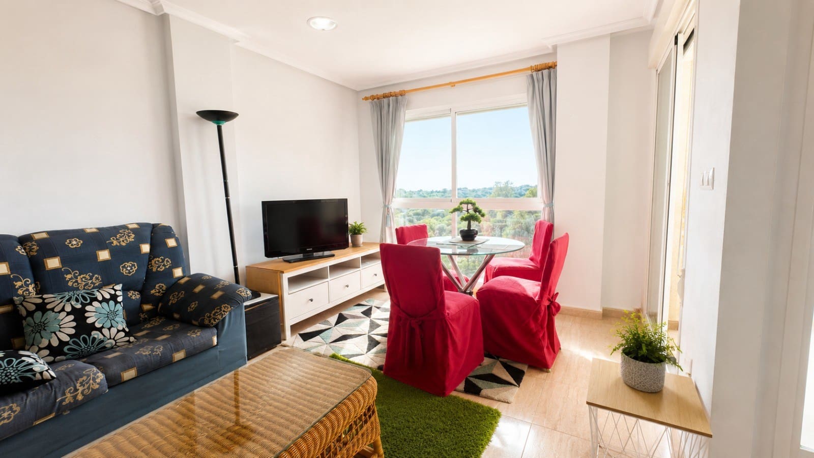 2 Zimmer Apartment zu verkaufen in Guardamar del Segura mit Pool - 174.900 € (Ref: 9911788)