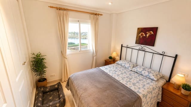 2 Zimmer Apartment zu verkaufen in Puerto Deportivo, Guardamar del Segura mit Pool - 174.900 € (Ref: 9911788)