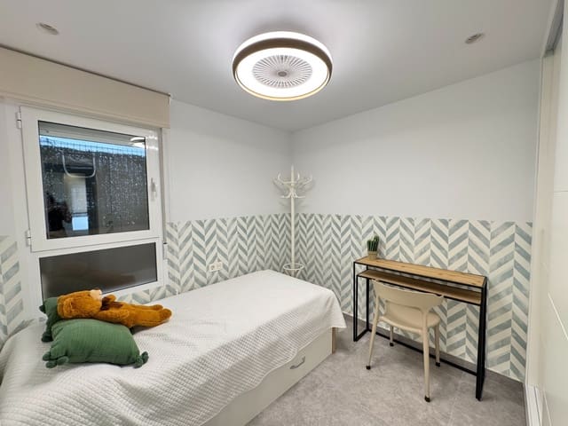 3 chambre Appartement à vendre à Guardamar Playa, Guardamar del Segura - 286 000 € (Ref: 9928519)