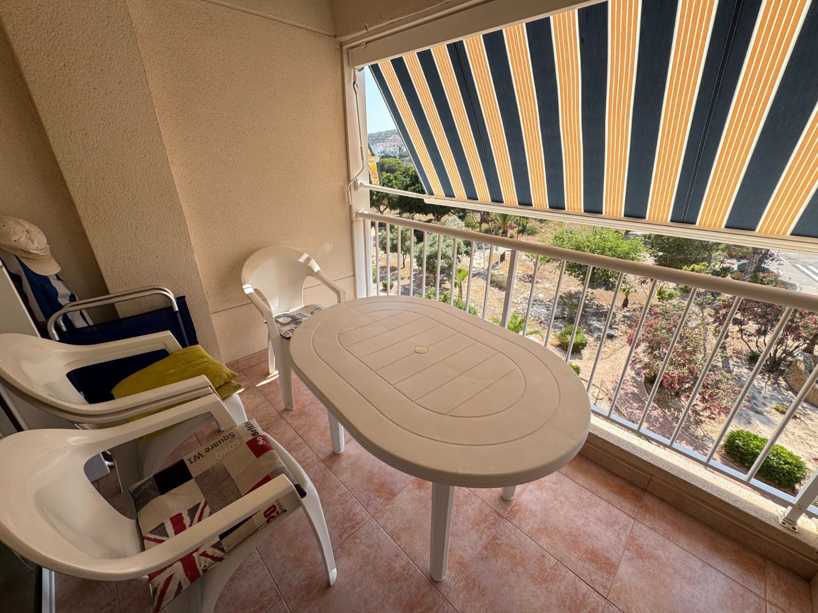 2 bedroom Apartment for sale in Guardamar del Segura with garage - € 190,000 (Ref: 9937331)