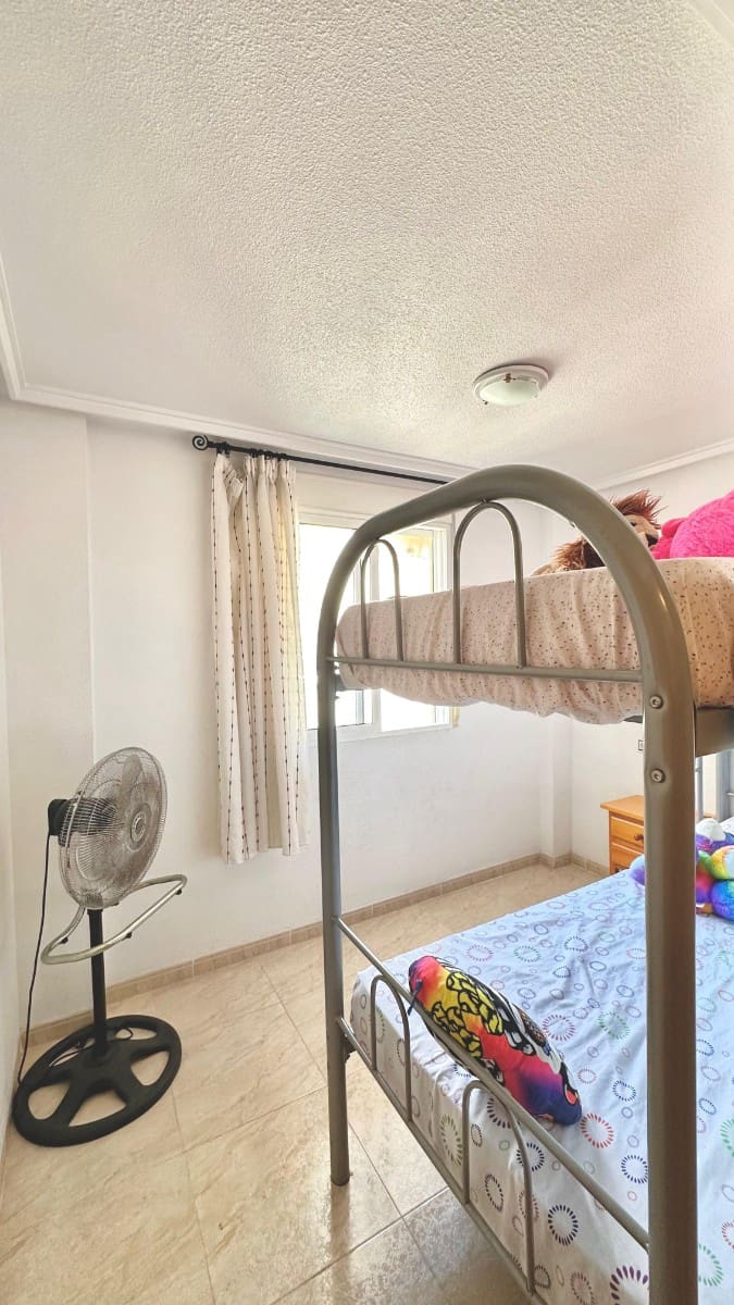 2 Zimmer Apartment zu verkaufen in Torrevieja - 112.000 € (Ref: 9950226)