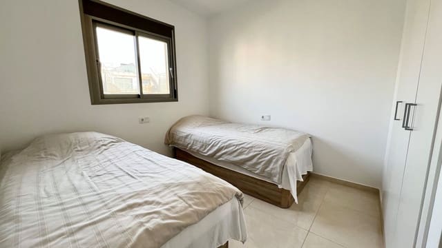 2 soveværelse Lejlighed til salg i Villamartin, Orihuela med swimmingpool - € 275.000 (Ref: 9985566)