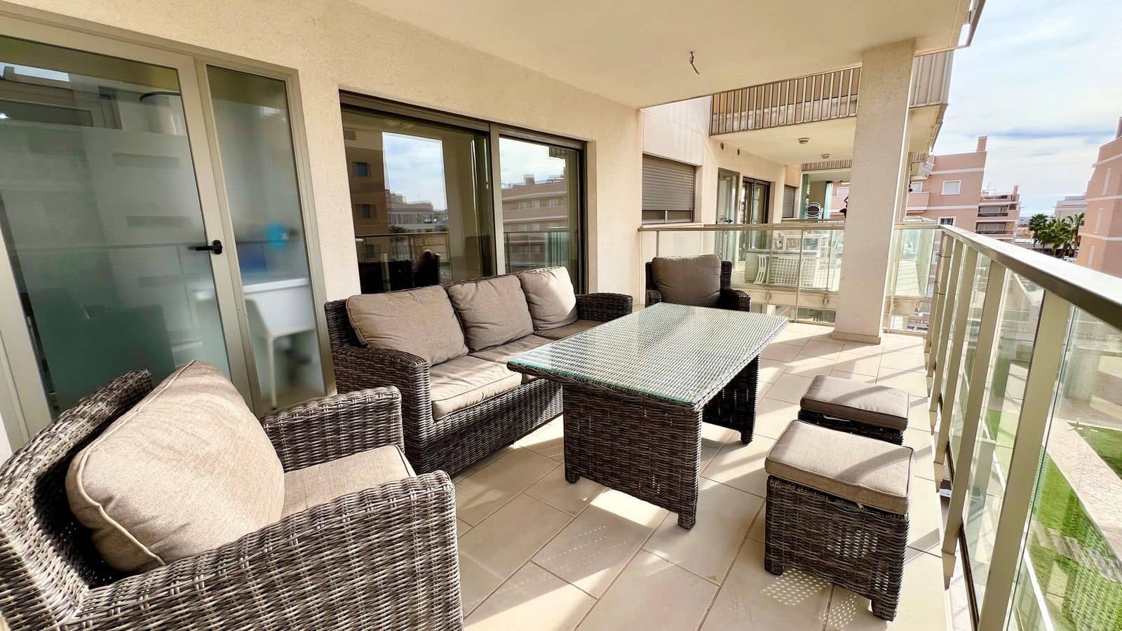 2 camera da letto Appartamento in vendita in Villamartin con piscina - 275.000 € (Rif: 9985566)