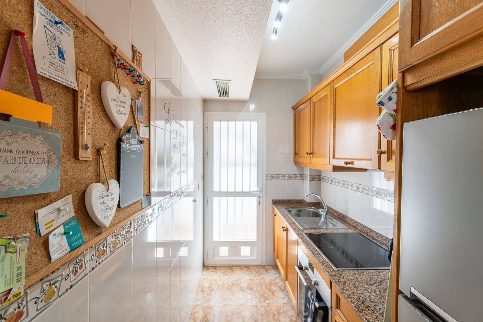 2 makuuhuone Omakotitalo myytävänä paikassa Orihuela Costa mukana uima-altaan - 189 500 € (Ref: 9991908)