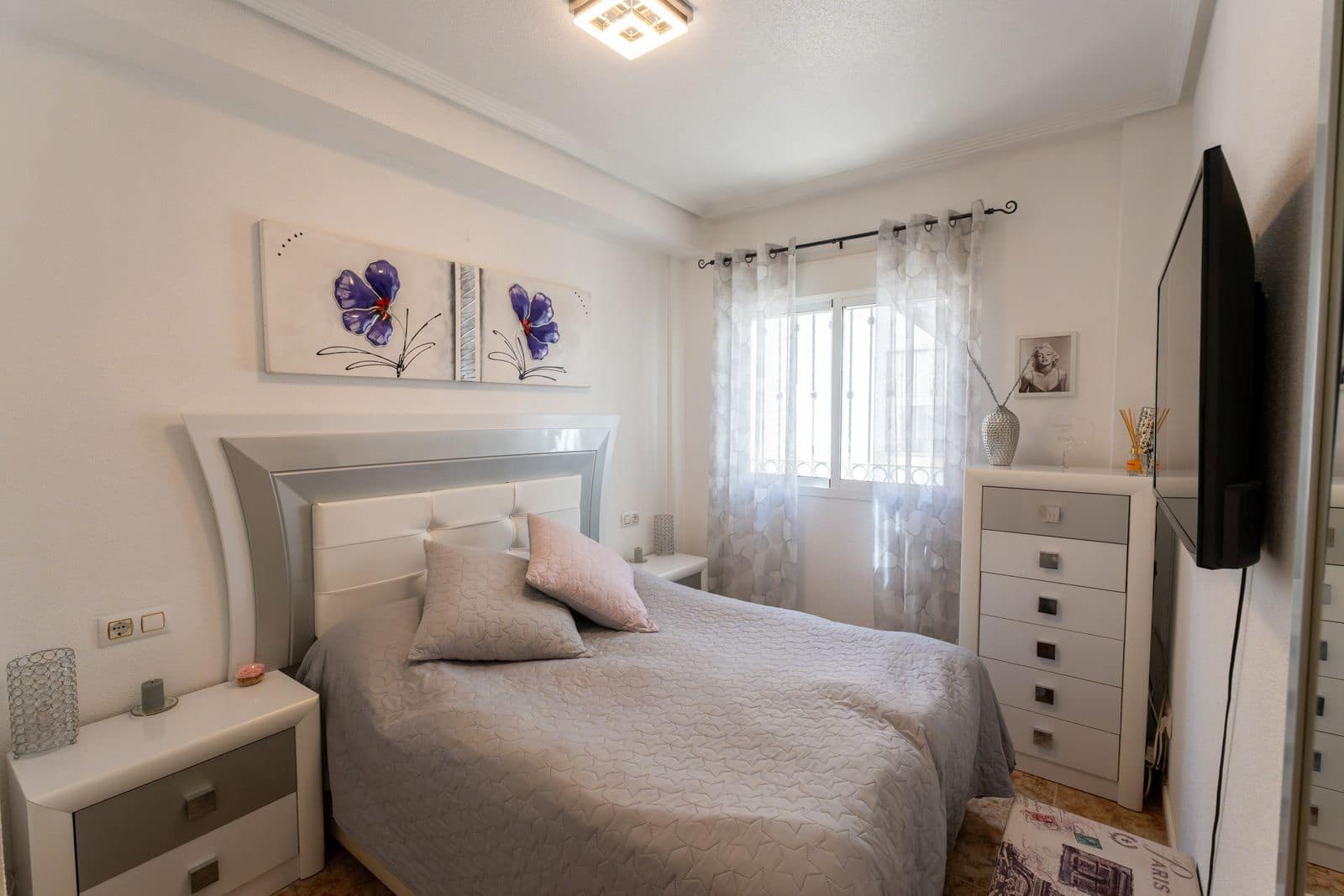 2 makuuhuone Omakotitalo myytävänä paikassa Orihuela Costa mukana uima-altaan - 189 500 € (Ref: 9991908)