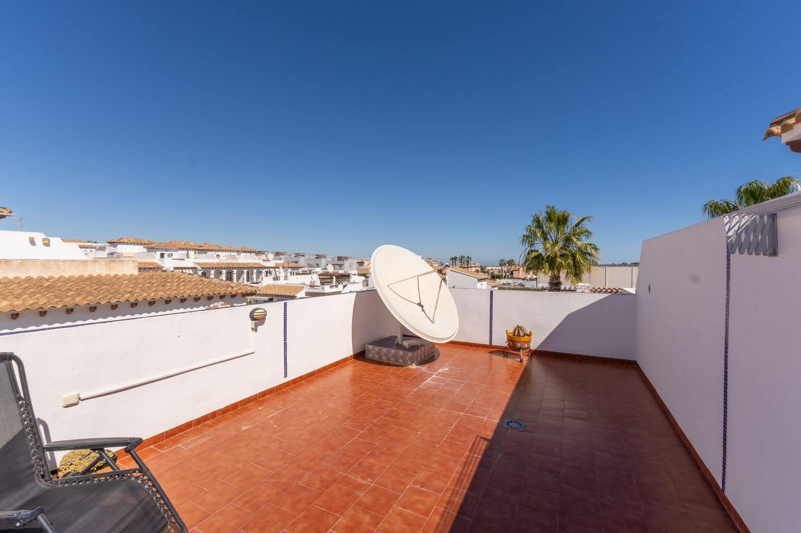 2 makuuhuone Omakotitalo myytävänä paikassa Orihuela Costa mukana uima-altaan - 189 500 € (Ref: 9991908)