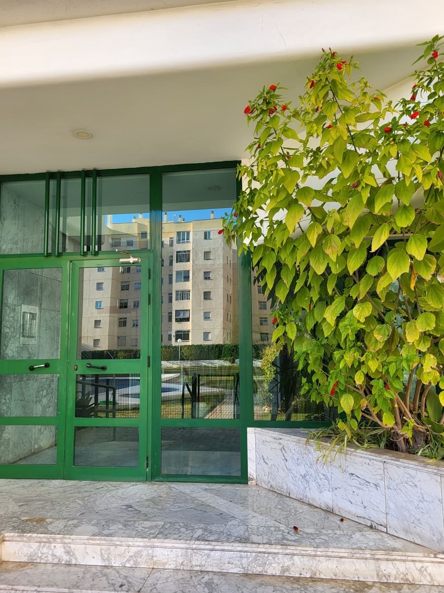 2 Zimmer Apartment zu vermieten in Fuengirola mit Pool - 975 € (Ref: 7372014)