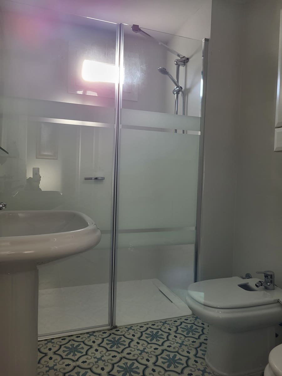 2 Zimmer Apartment zu vermieten in Fuengirola mit Pool - 975 € (Ref: 7372014)