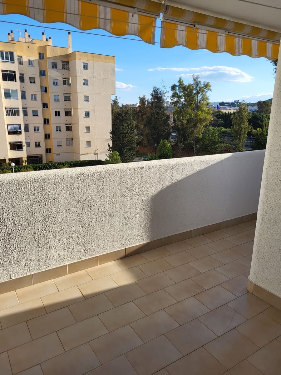 2 Zimmer Apartment zu vermieten in Fuengirola mit Pool - 975 € (Ref: 7372014)