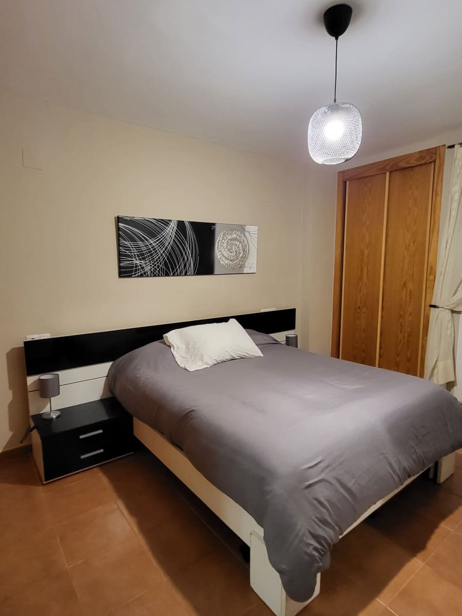 2 bedroom Apartment for rent in Calahonda with pool garage - € 1,400 (Ref: 8253241)