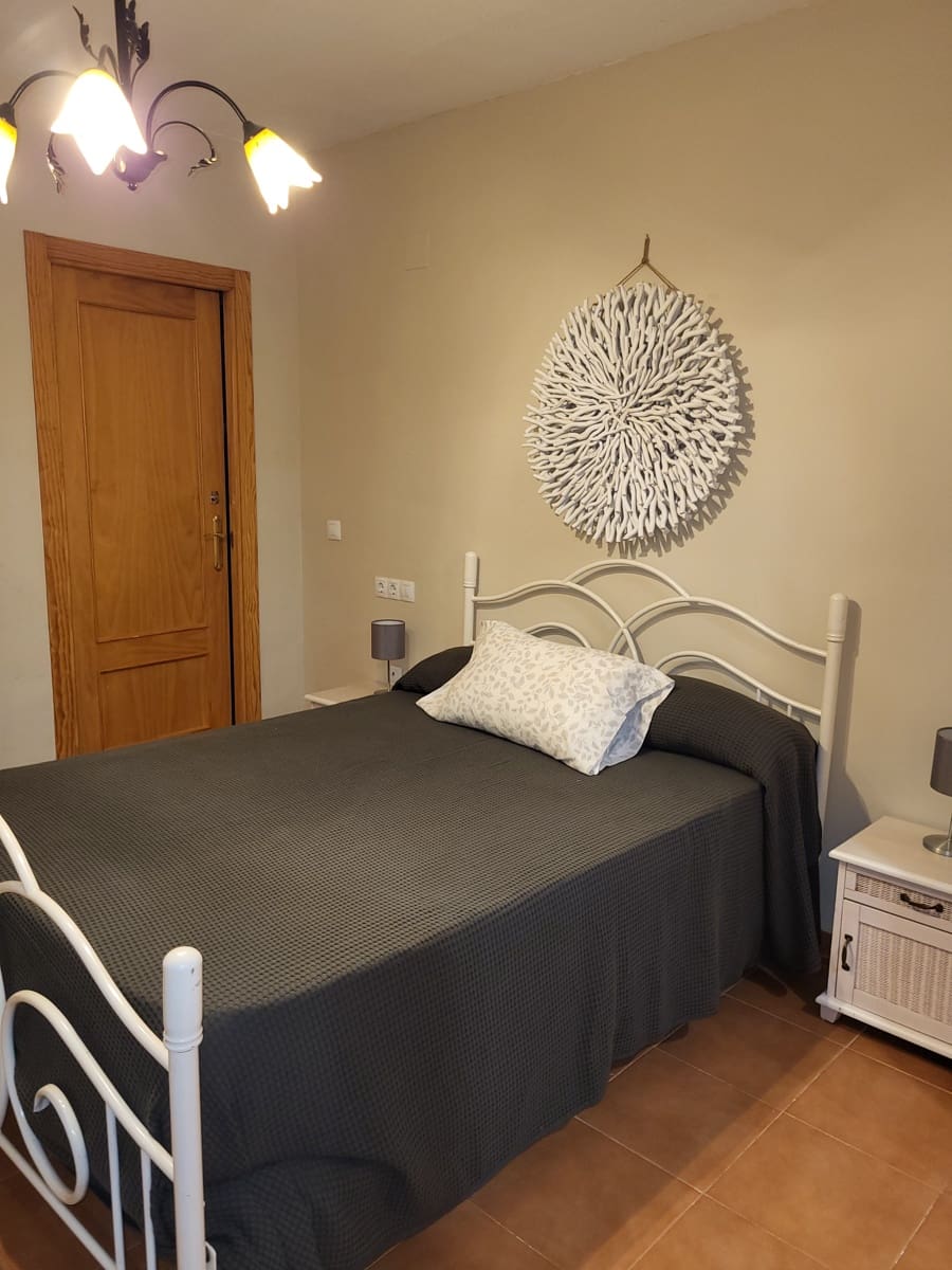 2 bedroom Apartment for rent in Calahonda with pool garage - € 1,400 (Ref: 8253241)