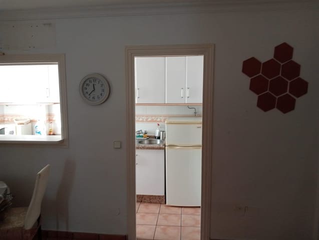 1 bedroom Apartment for rent in Castillo Sohail, Fuengirola with pool - € 800 (Ref: 9345684)