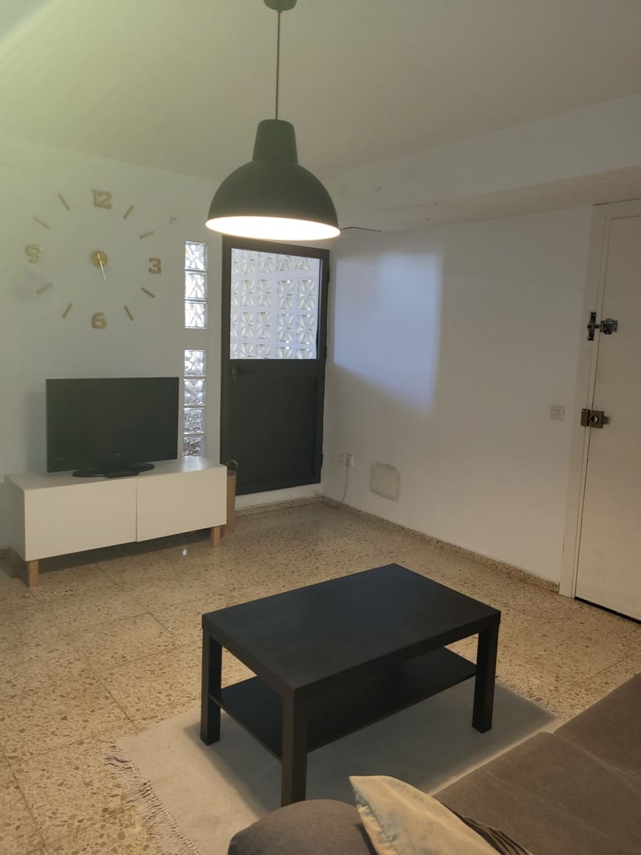 1 soveværelse Lejlighed til leje i Fuengirola med swimmingpool garage - € 800 (Ref: 9411299)