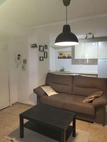 1 soveværelse Lejlighed til leje i Castillo Sohail, Fuengirola med swimmingpool garage - € 800 (Ref: 9411299)