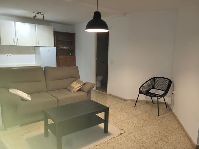 1 soveværelse Lejlighed til leje i Castillo Sohail, Fuengirola med swimmingpool garage - € 800 (Ref: 9411299)