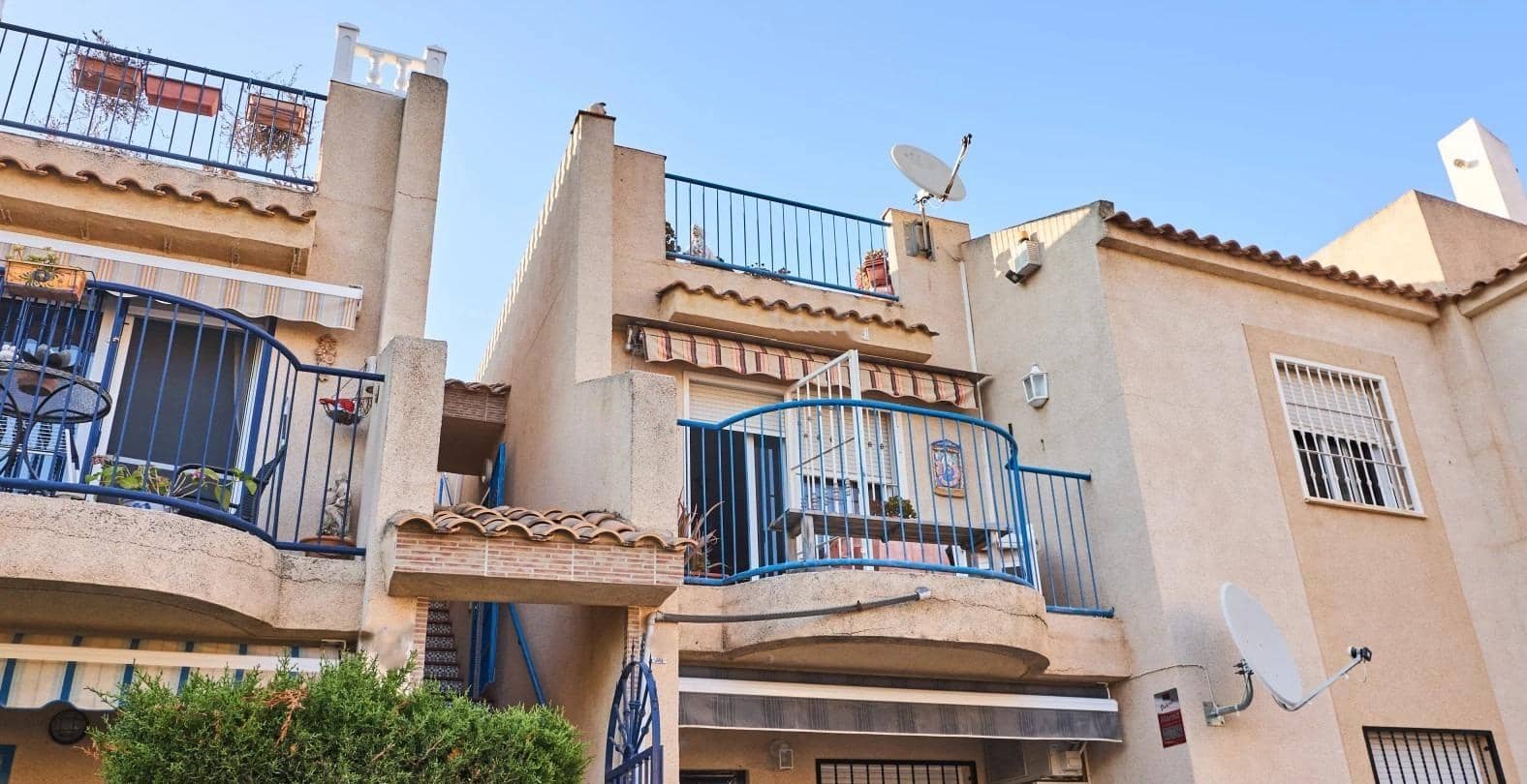 2 bedroom Bungalow for sale in El Chaparral with pool - € 110,000 (Ref: 10009255)