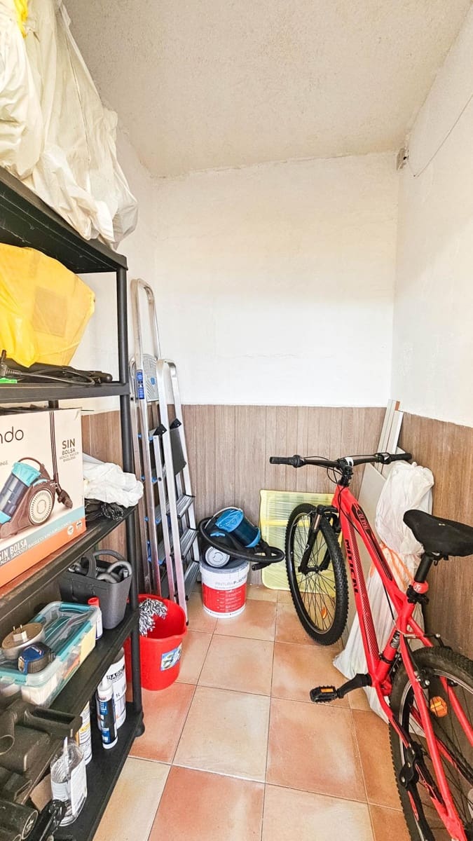 2 slaapkamer Rijtjeshuis te koop in El Limonar met zwembad - € 125.000 (Ref: 10015763)