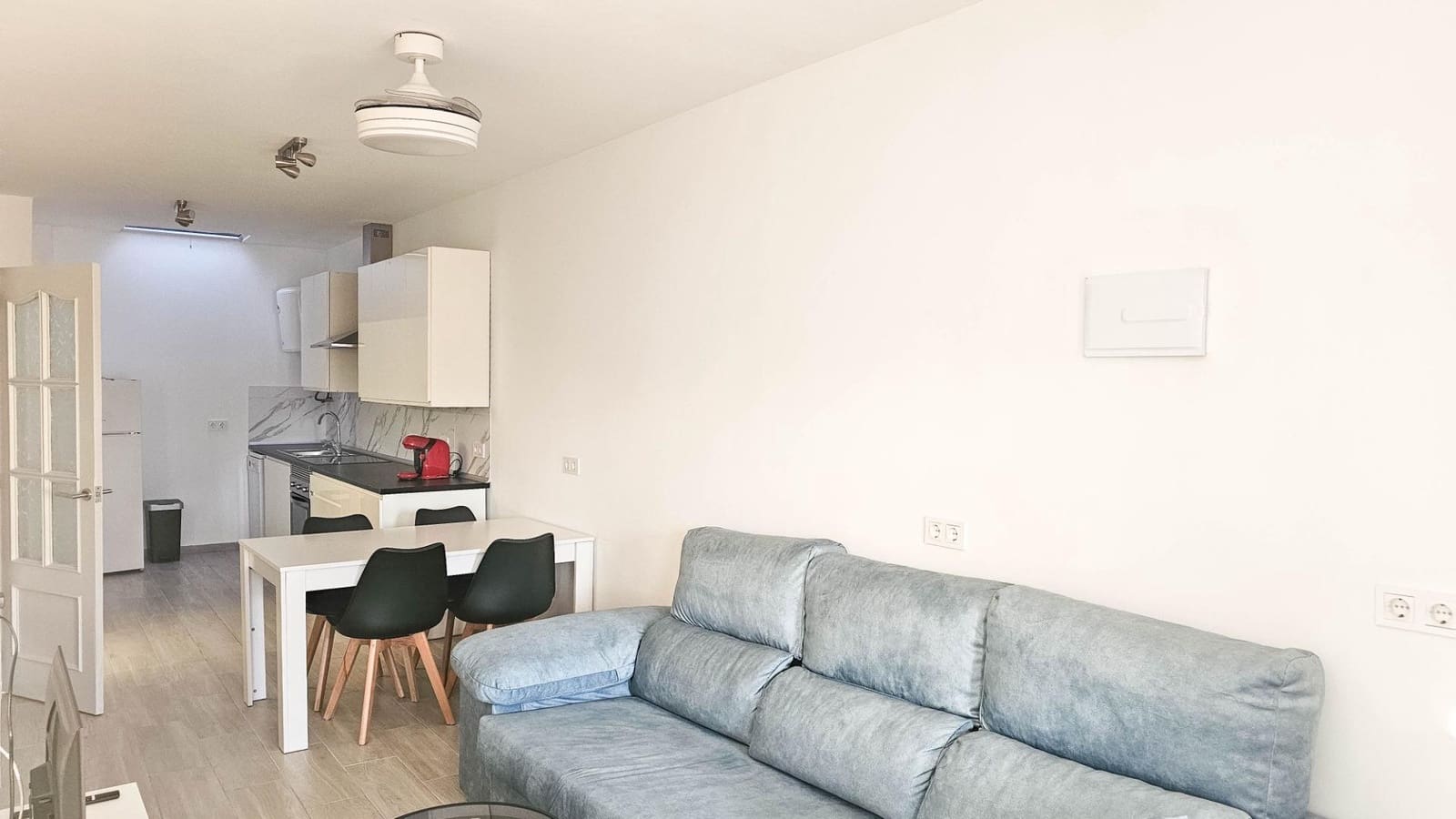 2 slaapkamer Rijtjeshuis te koop in El Limonar met zwembad - € 125.000 (Ref: 10015763)