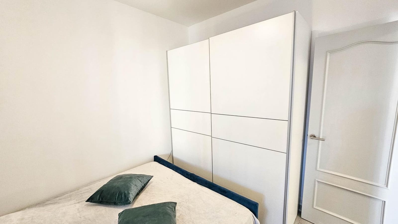 2 slaapkamer Rijtjeshuis te koop in El Limonar met zwembad - € 125.000 (Ref: 10015763)