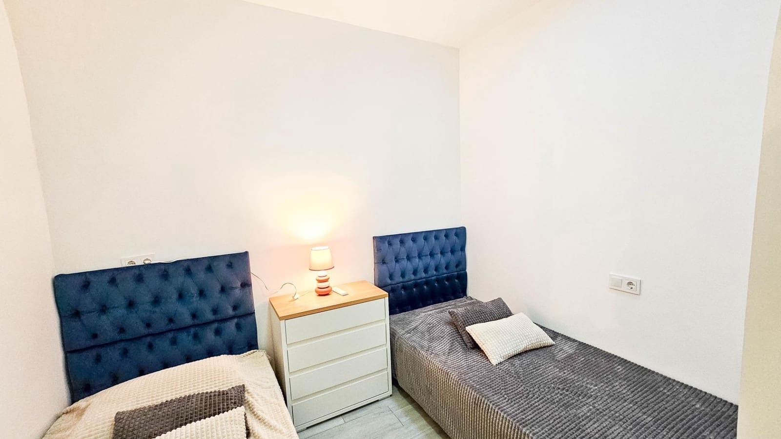 2 slaapkamer Rijtjeshuis te koop in El Limonar met zwembad - € 125.000 (Ref: 10015763)
