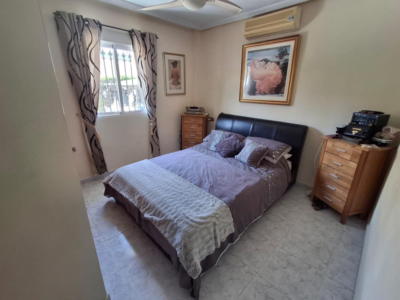 4 chambre Villa/Maison à vendre à Filipinas avec piscine garage - 390 000 € (Ref: 10017659)