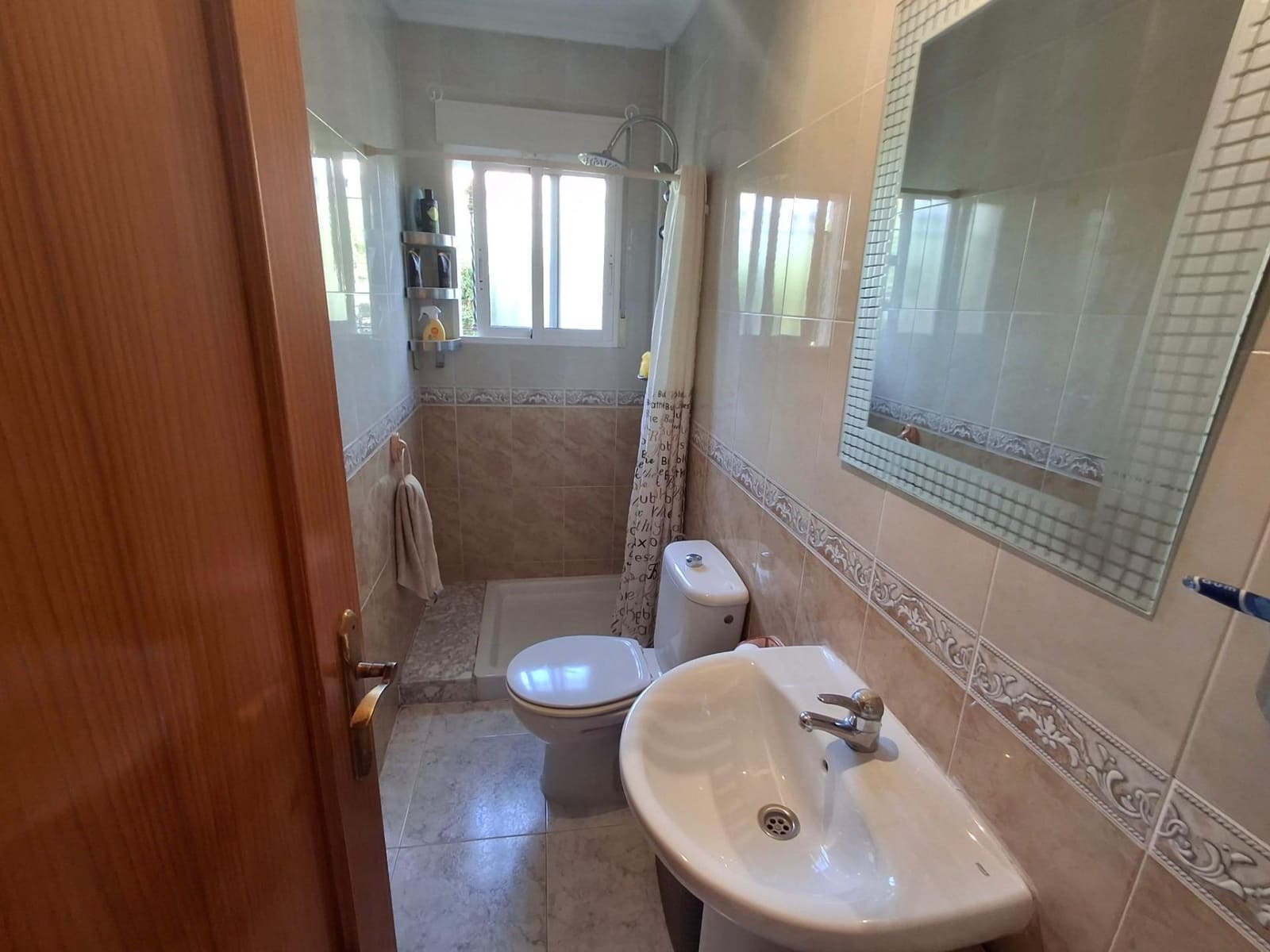 4 chambre Villa/Maison à vendre à Filipinas avec piscine garage - 390 000 € (Ref: 10017659)
