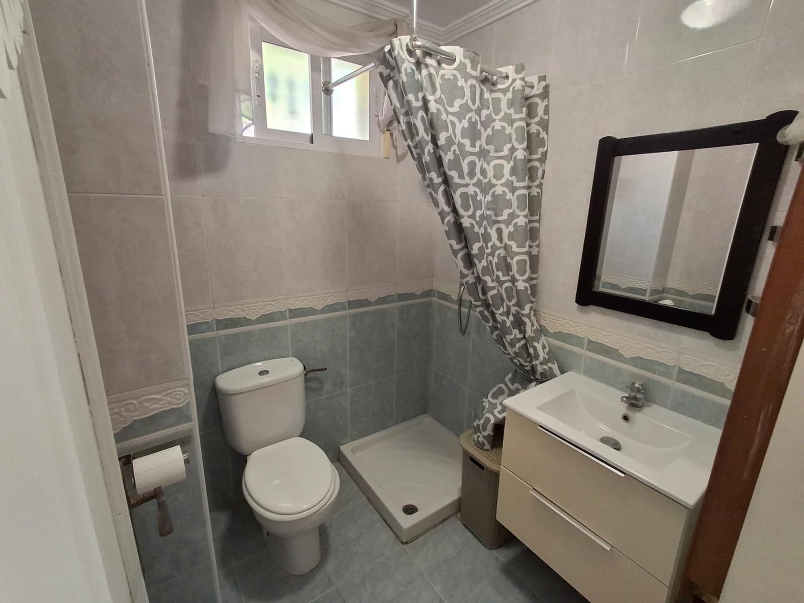 4 chambre Villa/Maison à vendre à Filipinas avec piscine garage - 390 000 € (Ref: 10017659)