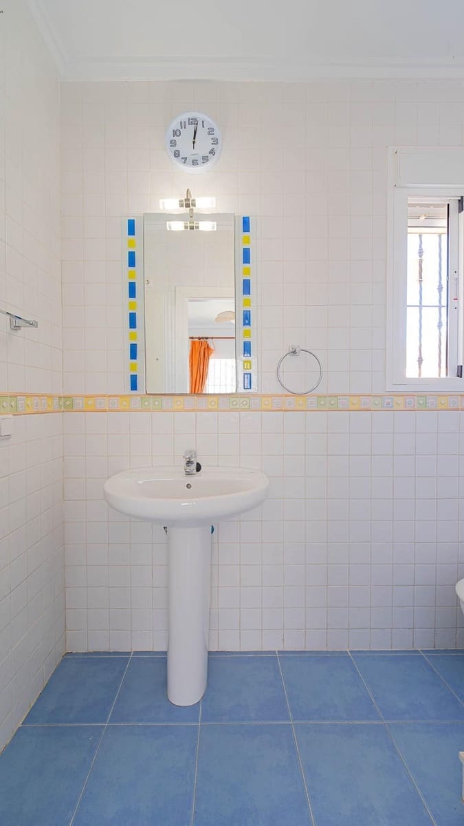 3 bedroom Villa for sale in Rojales - € 244,999 (Ref: 10024358)