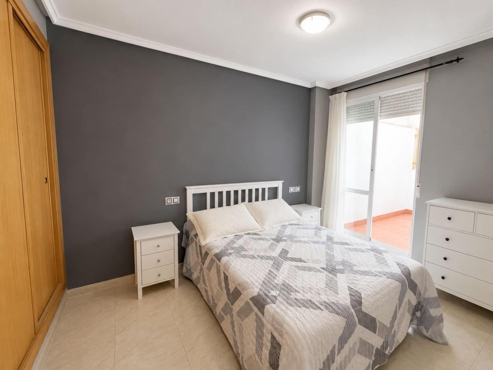 2 soveværelse Lejlighed til salg i Torrevieja med swimmingpool - € 149.900 (Ref: 10024364)