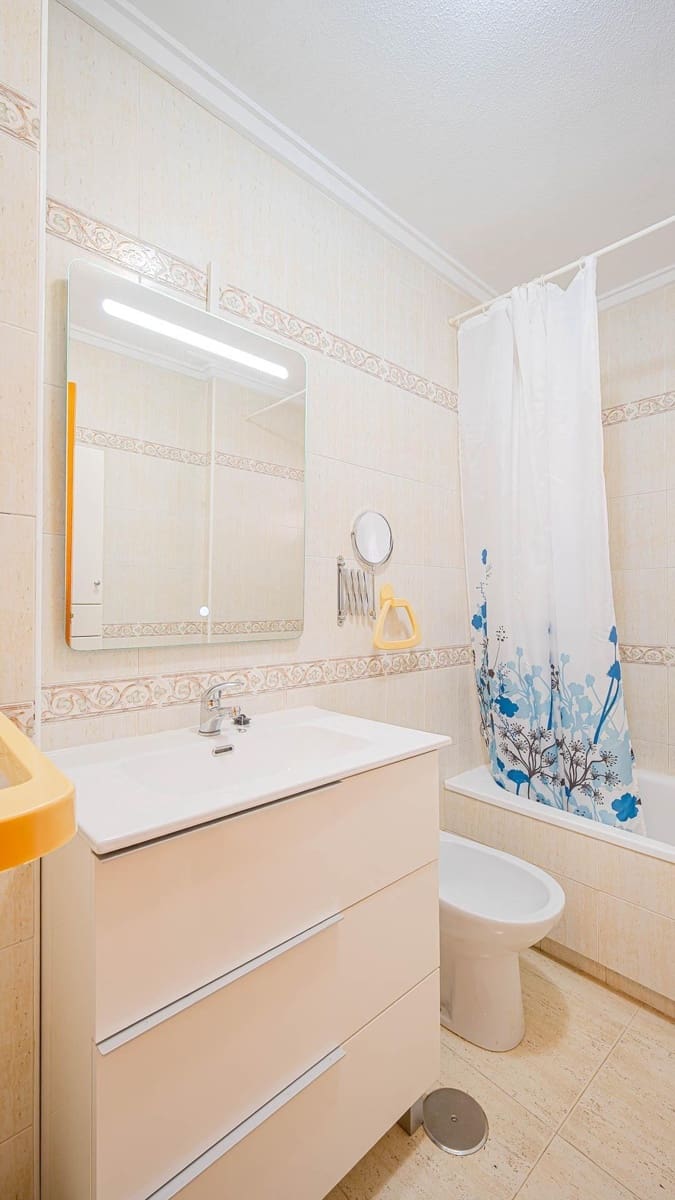 3 sypialnia Dom szeregowy na sprzedaż w Torrevieja z basenem - 224 999 € (Ref: 10031962)
