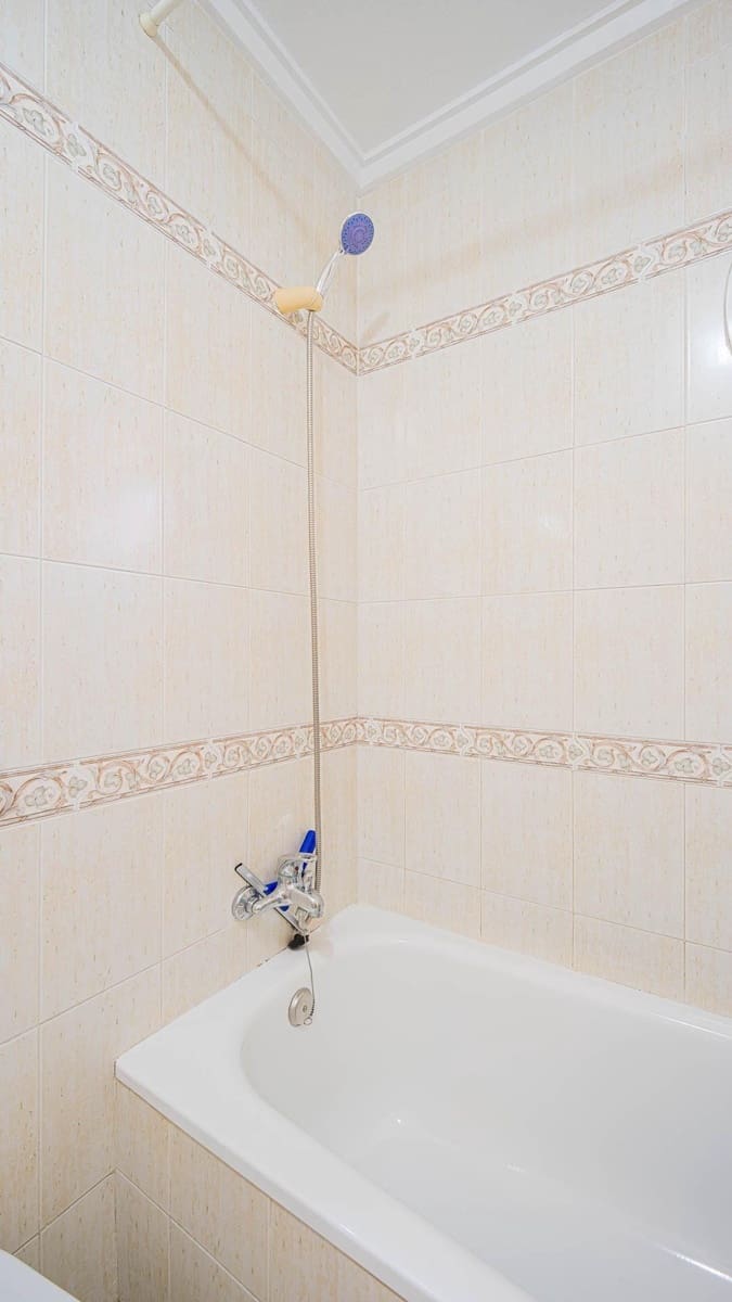 3 sypialnia Dom szeregowy na sprzedaż w Torrevieja z basenem - 224 999 € (Ref: 10031962)