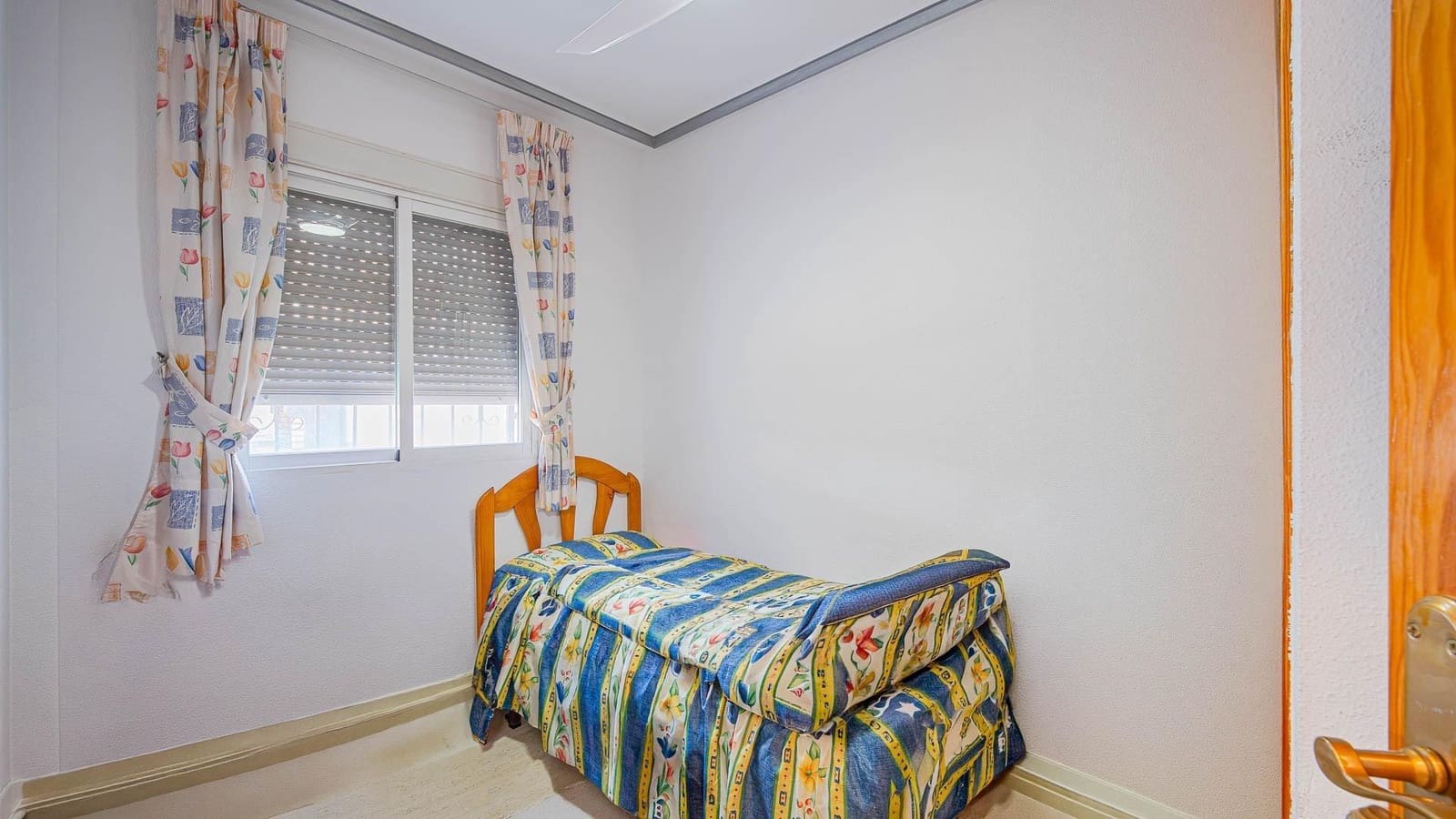 3 sypialnia Dom szeregowy na sprzedaż w Torrevieja z basenem - 224 999 € (Ref: 10031962)
