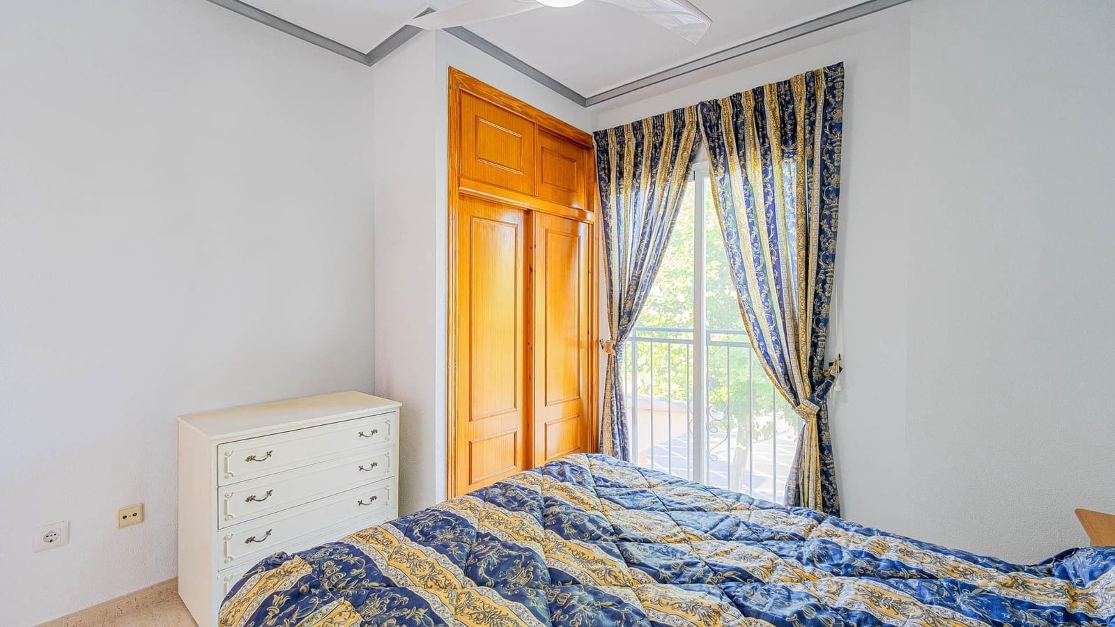 3 sypialnia Dom szeregowy na sprzedaż w Torrevieja z basenem - 224 999 € (Ref: 10031962)