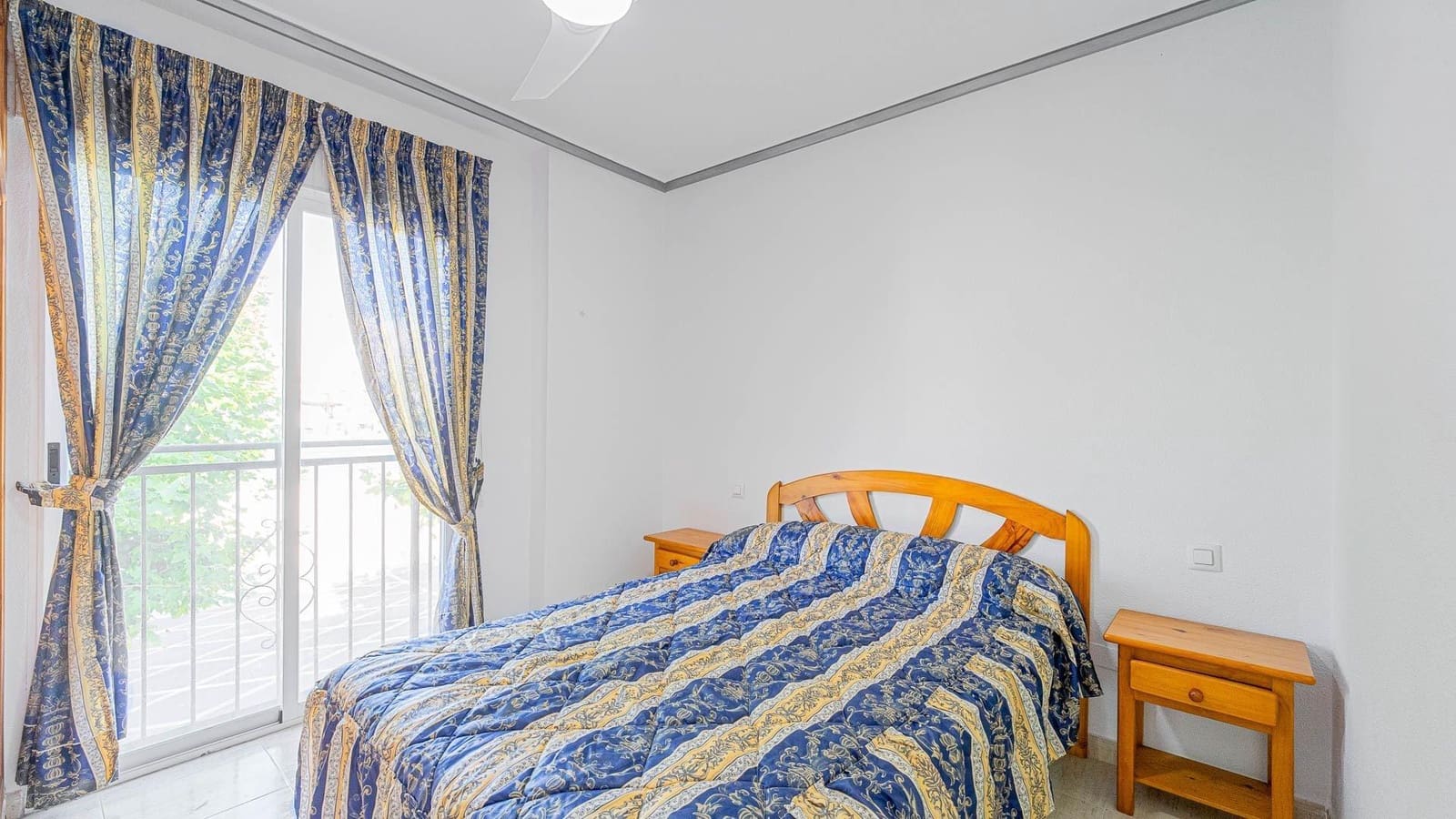 3 sypialnia Dom szeregowy na sprzedaż w Torrevieja z basenem - 224 999 € (Ref: 10031962)