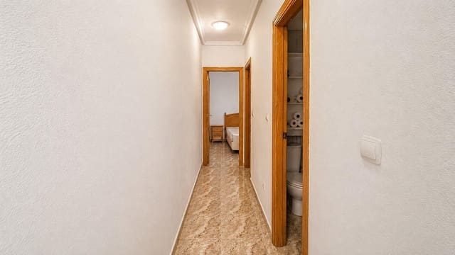 Apartamento de 2 habitaciones en Playa del Cura, Torrevieja en venta - 110.000 € (Ref: 10035530)