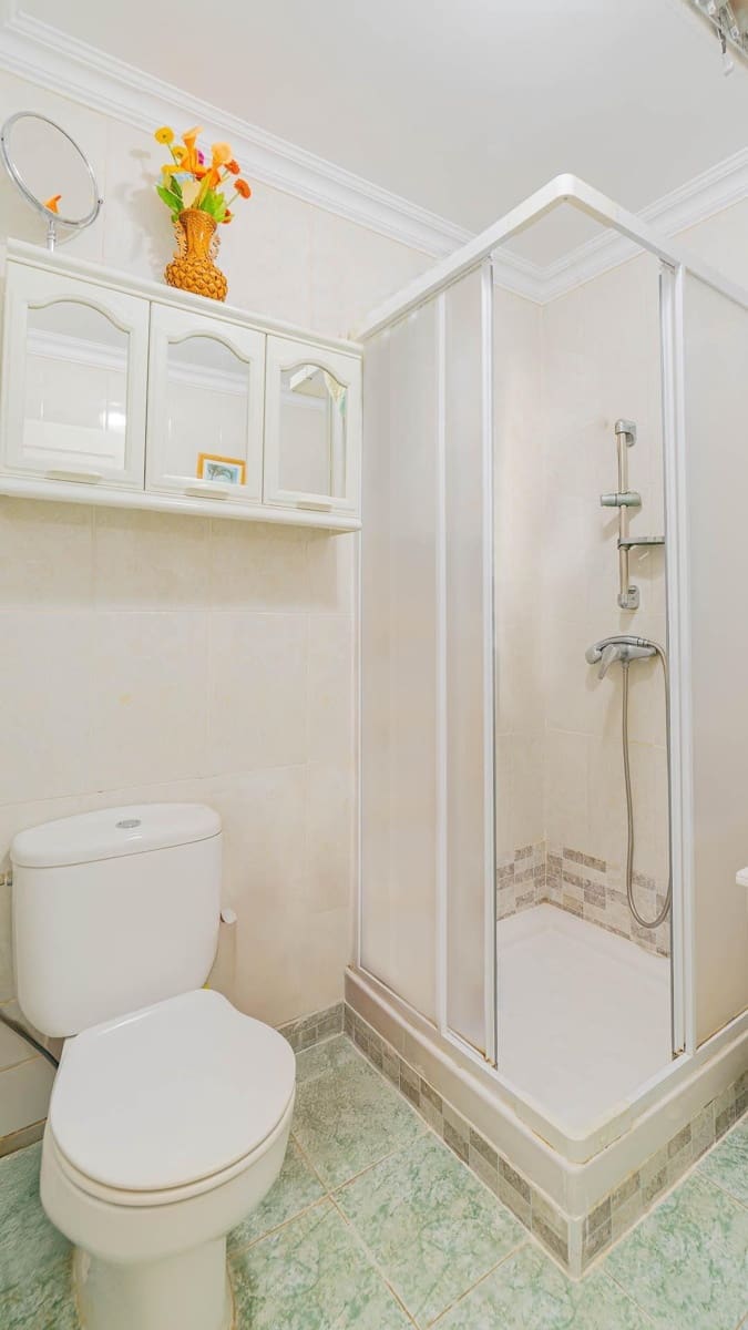 2 Zimmer Reihenhaus zu verkaufen in Torrevieja - 124.999 € (Ref: 10035532)