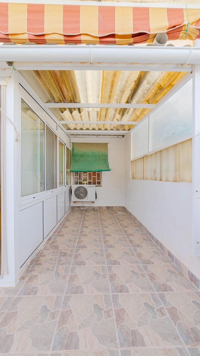 2 Zimmer Reihenhaus zu verkaufen in Torrevieja - 124.999 € (Ref: 10035532)