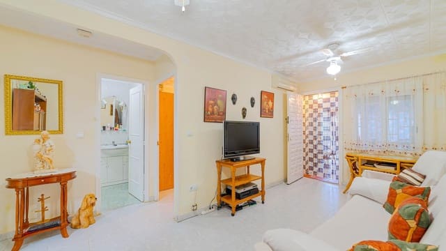 2 Zimmer Reihenhaus zu verkaufen in El Chaparral - La Siesta - La Torreta, Torrevieja - 124.999 € (Ref: 10035532)