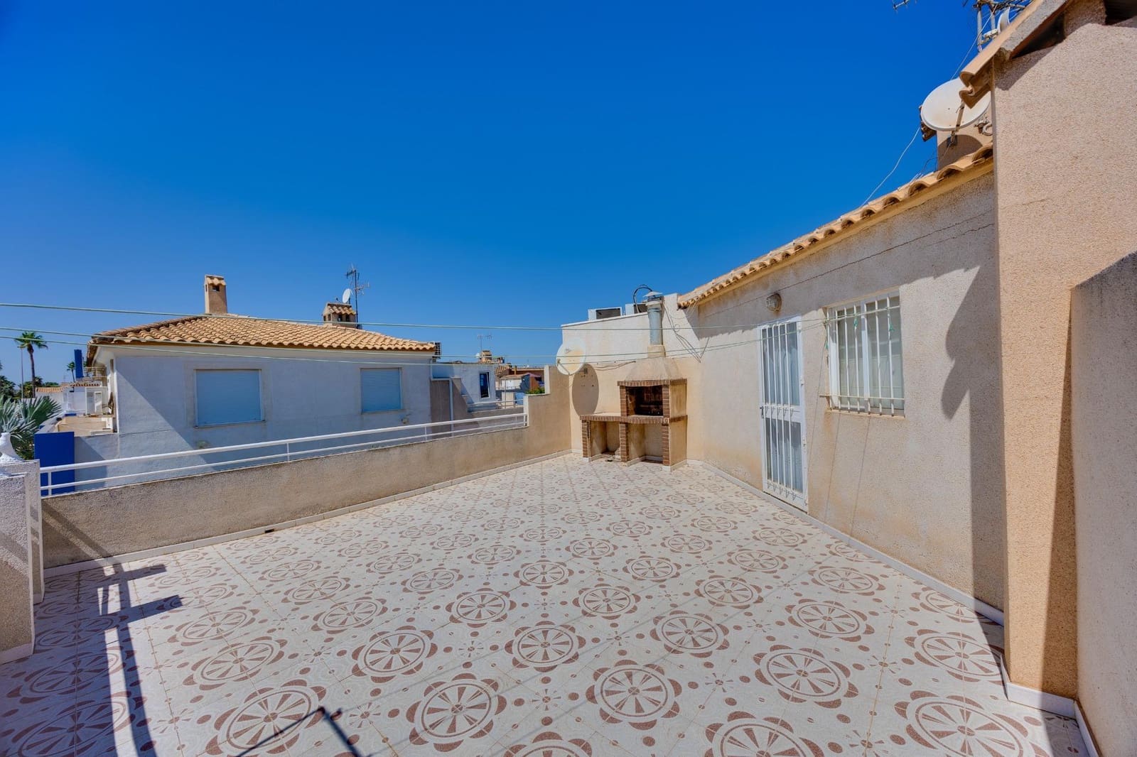 3 bedroom Terraced Villa for sale in Torrevieja with pool - € 169,990 (Ref: 10043193)