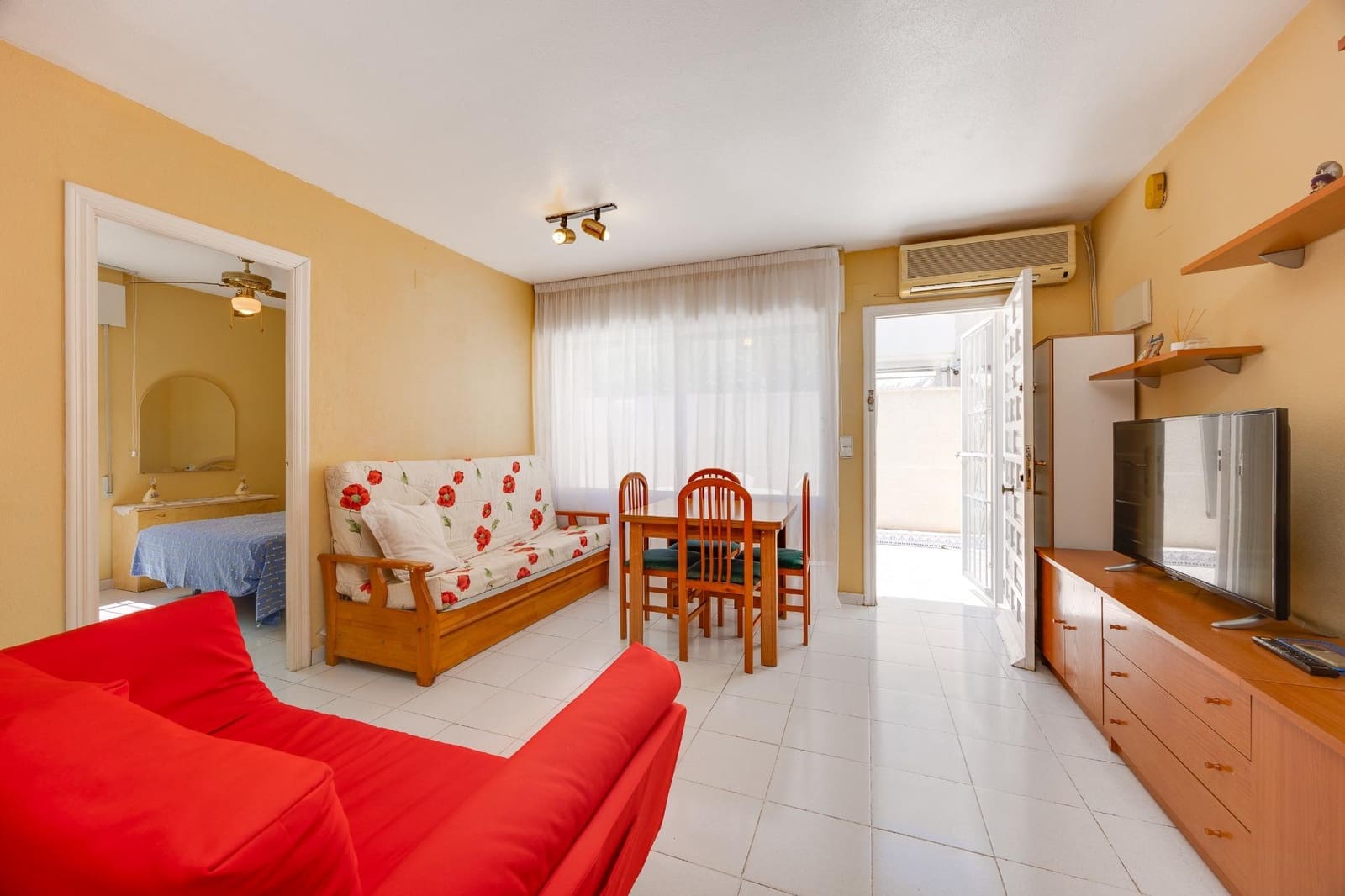 3 bedroom Terraced Villa for sale in Torrevieja with pool - € 169,990 (Ref: 10043193)