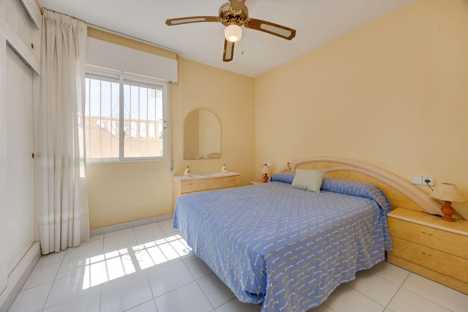 3 bedroom Terraced Villa for sale in Torrevieja with pool - € 169,990 (Ref: 10043193)