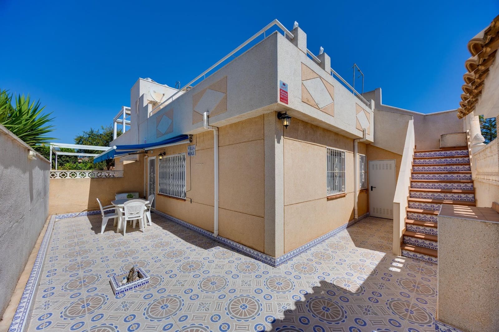 3 bedroom Terraced Villa for sale in Torrevieja with pool - € 169,990 (Ref: 10043193)