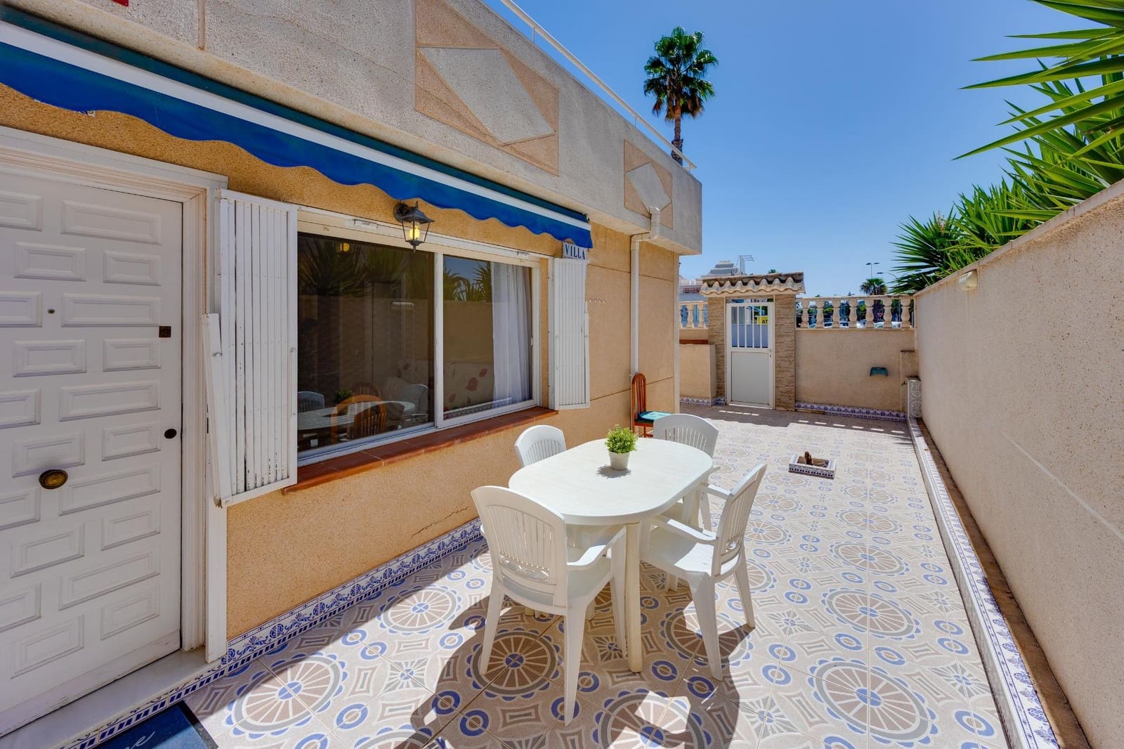 3 bedroom Terraced Villa for sale in Torrevieja with pool - € 169,990 (Ref: 10043193)