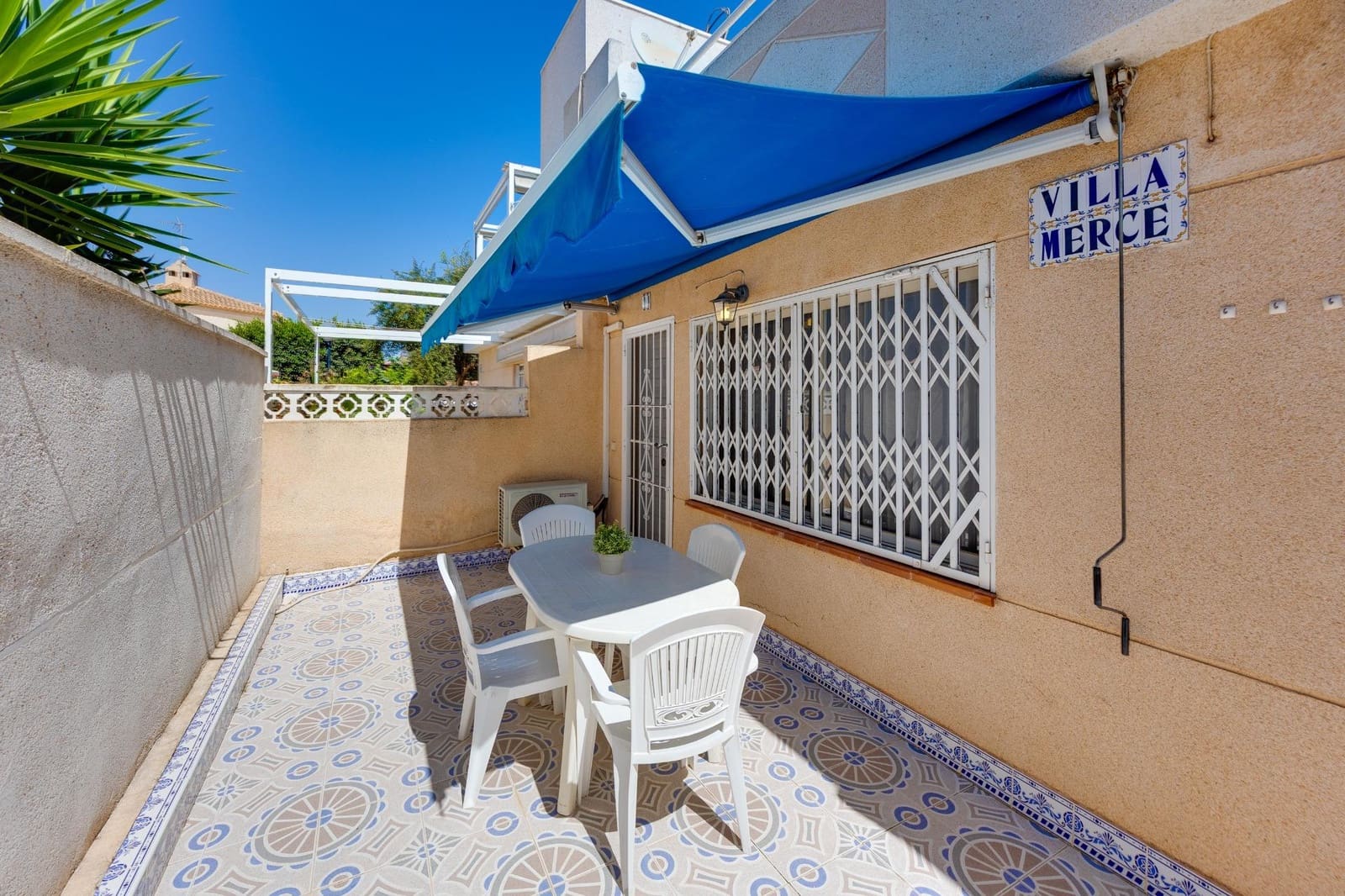 3 bedroom Terraced Villa for sale in Torrevieja with pool - € 169,990 (Ref: 10043193)
