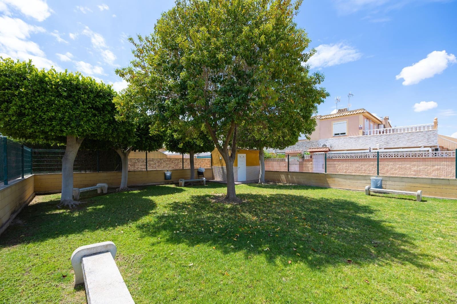 3 bedroom Terraced Villa for sale in Torrevieja with pool - € 169,990 (Ref: 10043193)