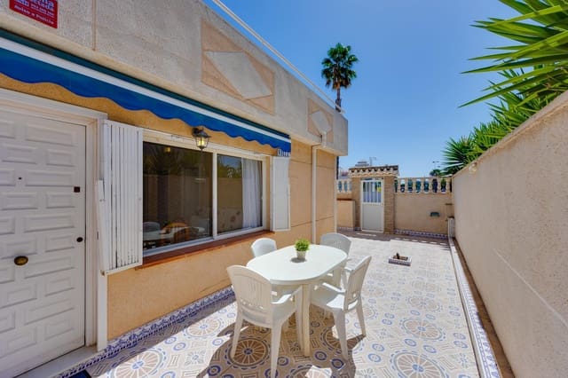 3 sovrum Radhus till salu i Torrevieja med pool - 169 990 € (Ref: 10043193)