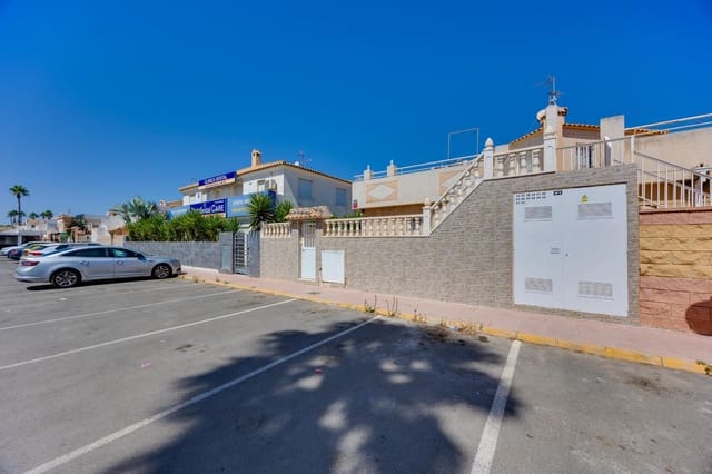 3 camera da letto Villetta a Schiera in vendita in Torrevieja con piscina garage - 169.990 € (Rif: 10043193)