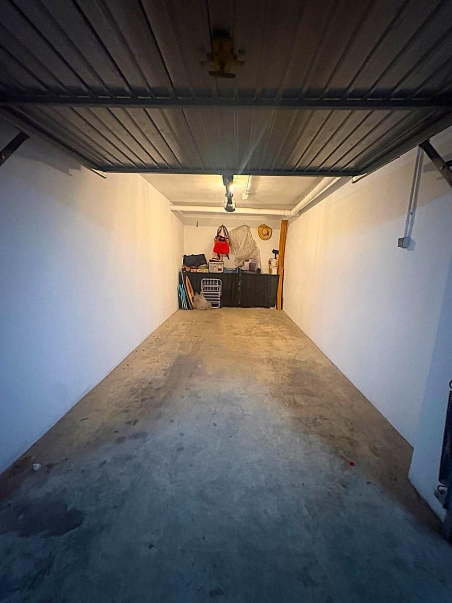 2 bedroom Apartment for sale in Torrevieja with garage - € 199,990 (Ref: 10045224)