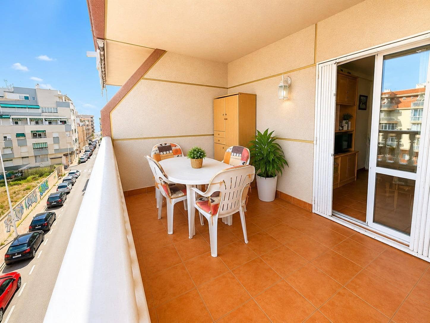 2 bedroom Apartment for sale in Torrevieja with garage - € 199,990 (Ref: 10045224)